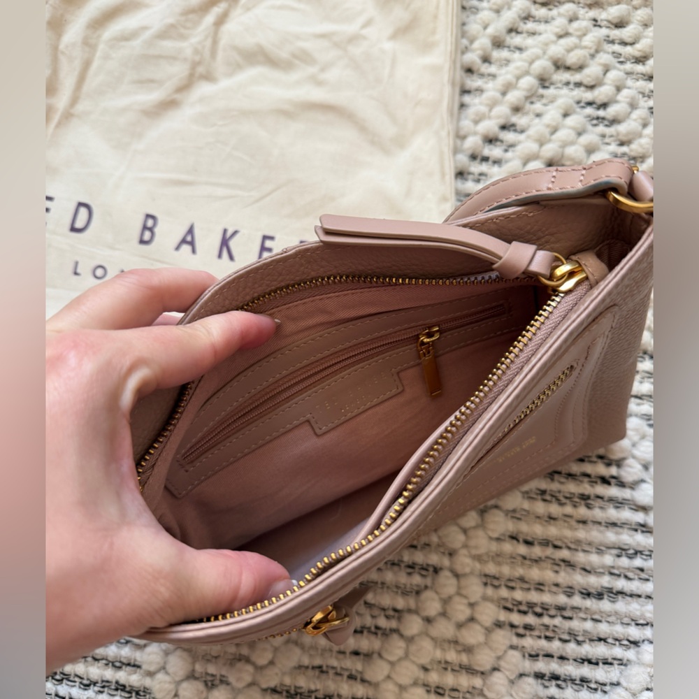 Ted Baker Crossbody - Picture 4 of 8